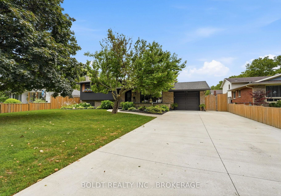 18-prince-charles-drive-st-catharines-ontario-x13602832