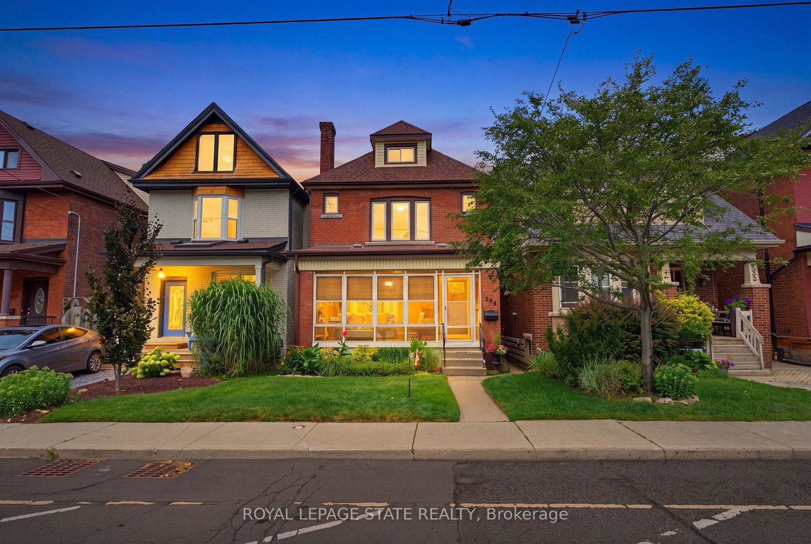394-charlton-avenue-w-hamilton-ontario-x13602970