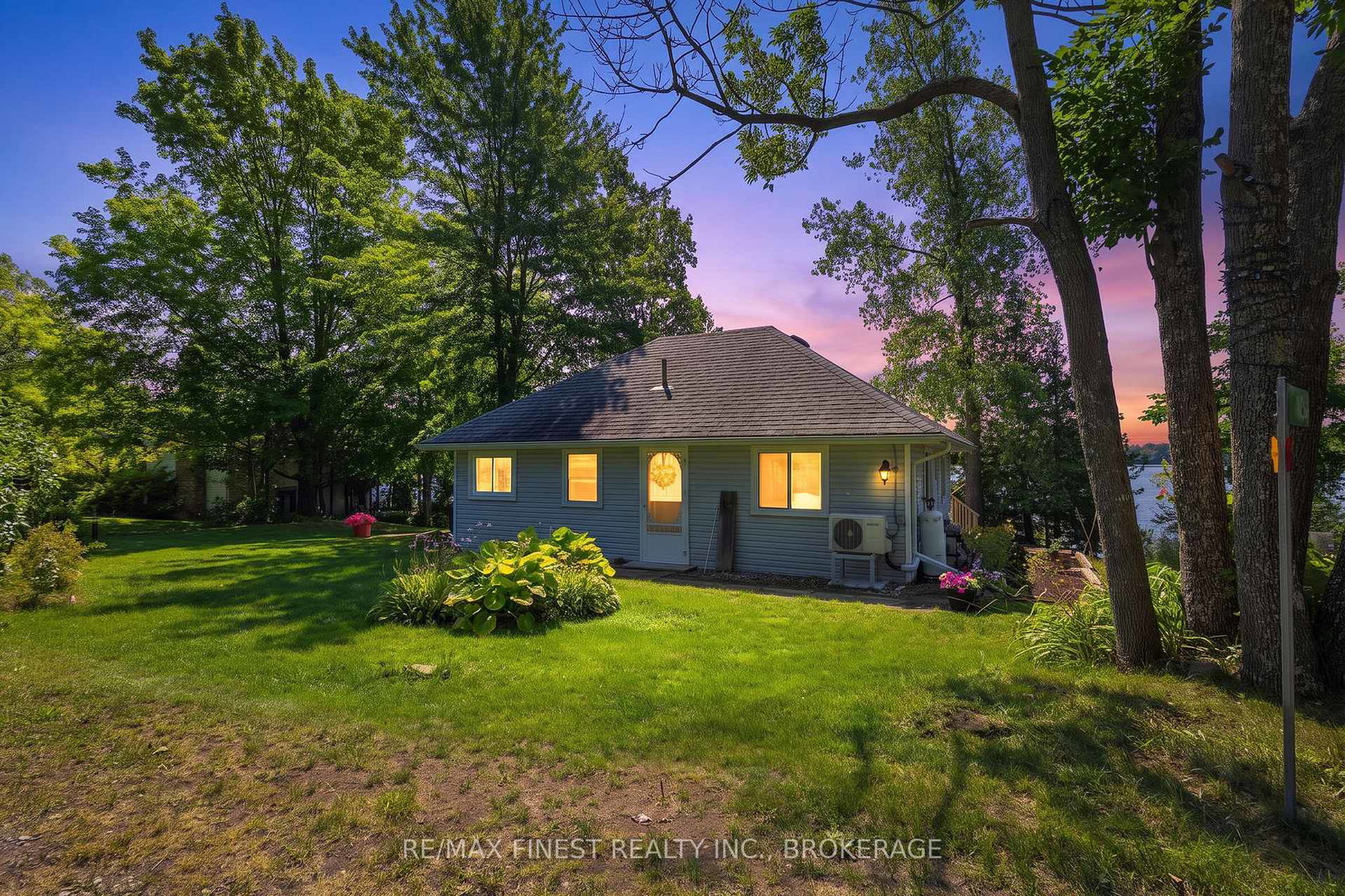 1050-anker-lane-frontenac-ontario-x13602984