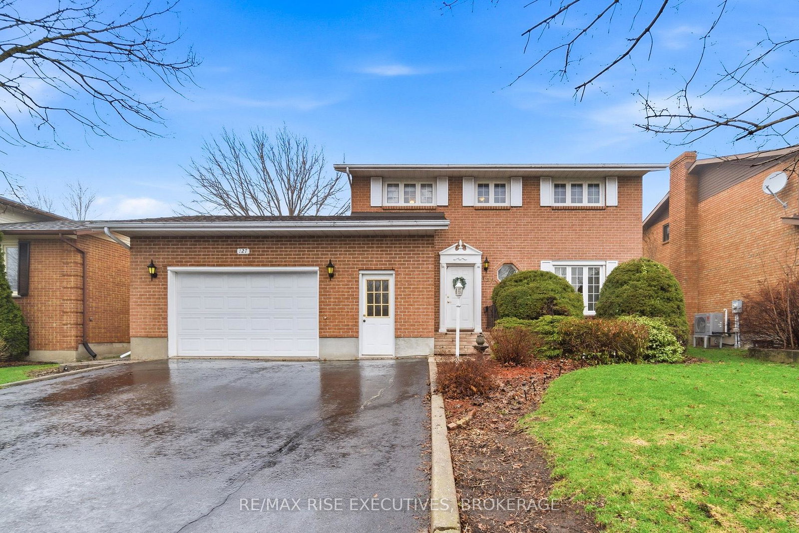 127-nicholson-crescent-loyalist-ontario-x13603152