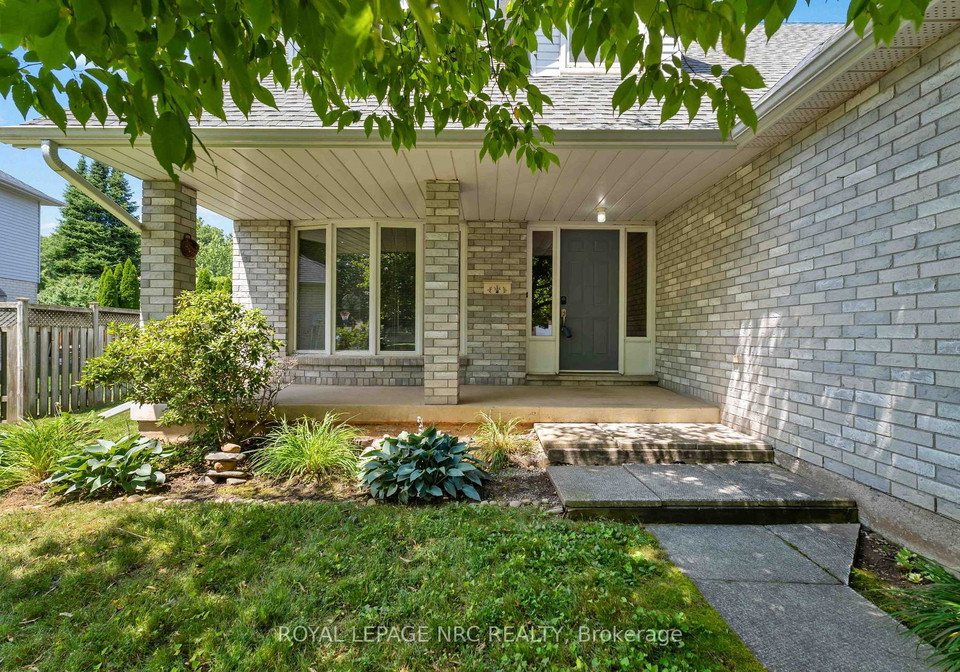 23-woodside-square-pelham-ontario-x13603410
