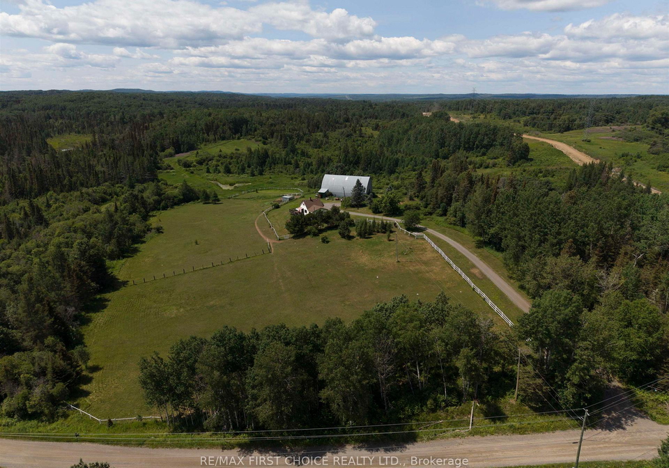 2099-gus-wuori-road-thunder-bay-remote-area-ontario-x13603418