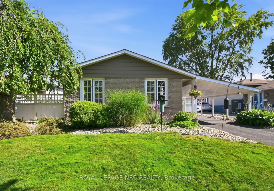 182-leaside-drive-welland-ontario-x13603474