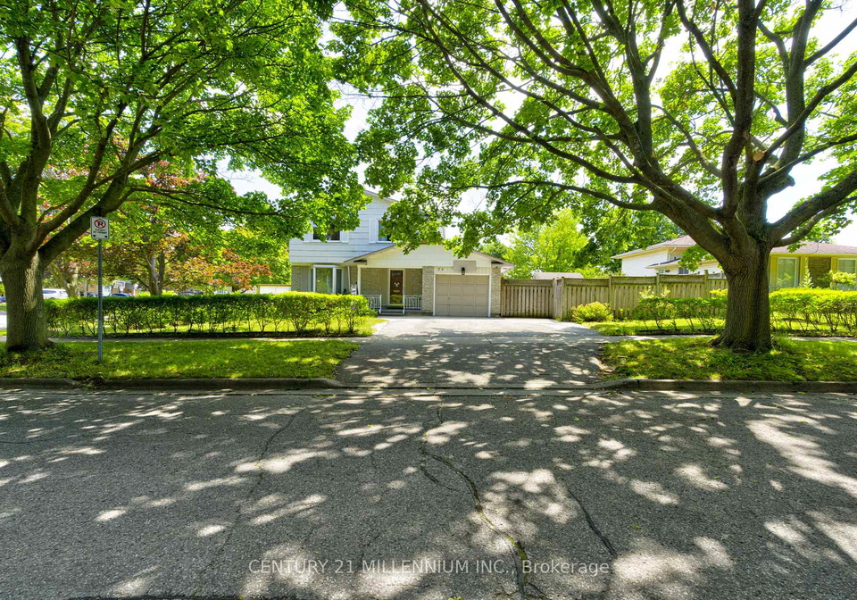 59-lewis-crescent-kitchener-ontario-x13603608