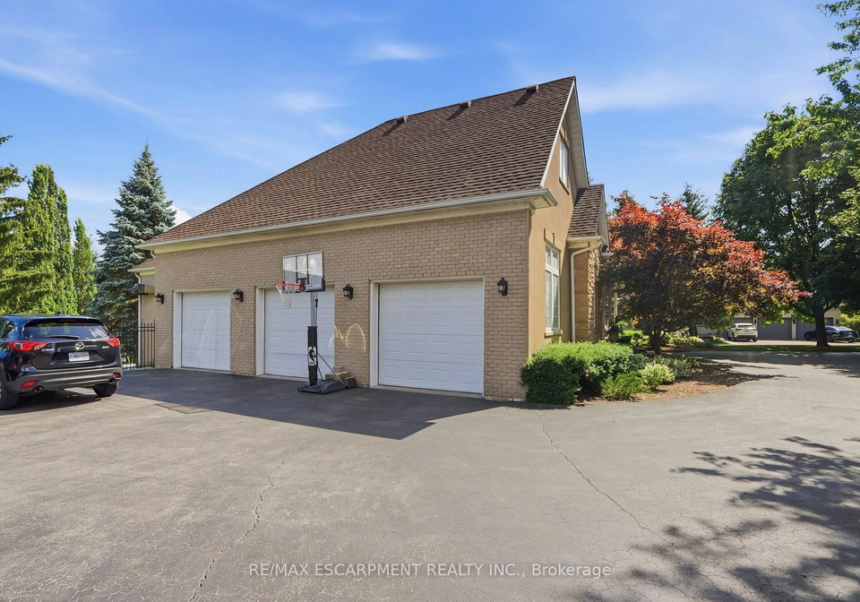 11-palomino-drive-hamilton-ontario-x13603686