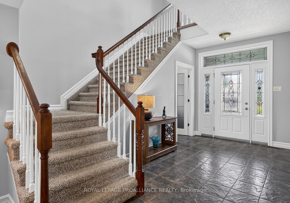 1330-cuthbertson-avenue-brockville-ontario-x13603786