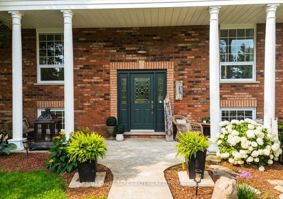 11-hillside-drive-selwyn-ontario-x13604020