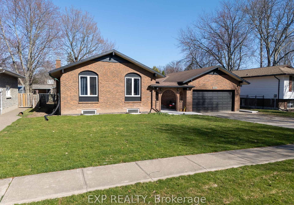 2580-noella-court-niagara-falls-ontario-x13604160