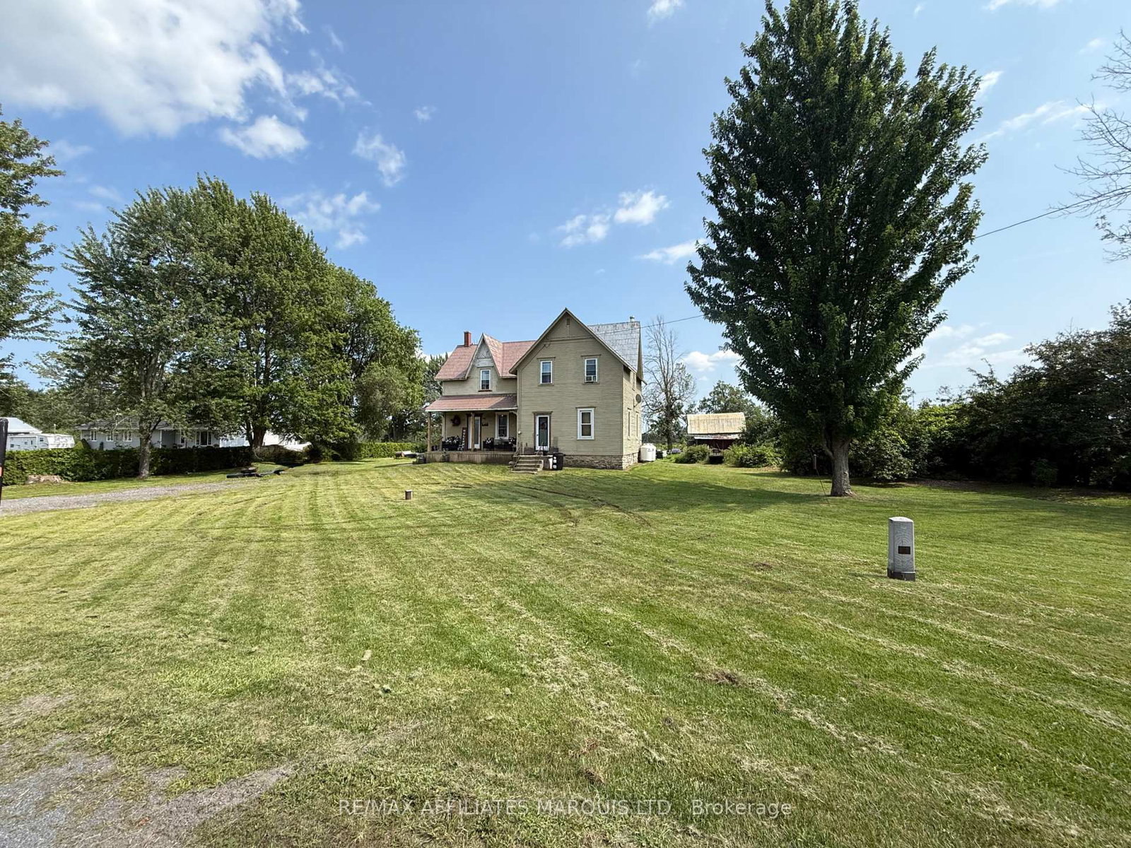 14220-dafoe-road-south-stormont-ontario-x13604540