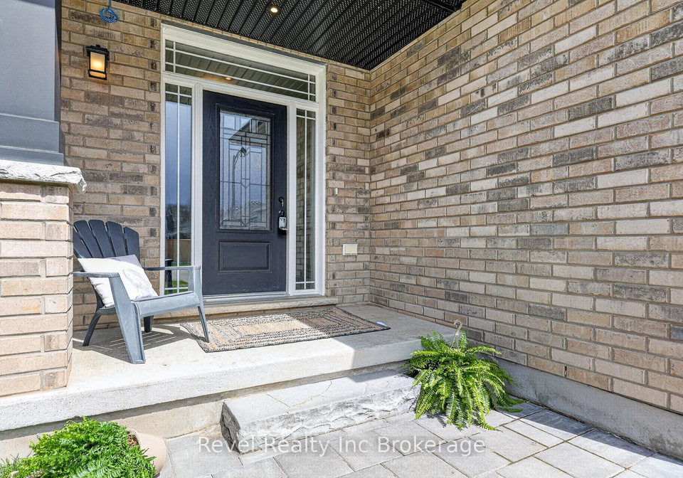 32-sutherland-crescent-ingersoll-ontario-x13604734