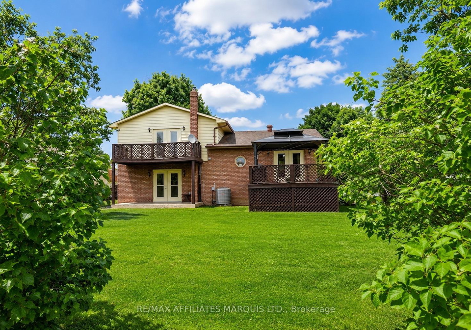 28-fairholme-drive-south-dundas-ontario-x13604874