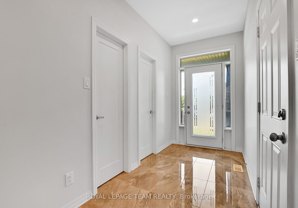 192-southbridge-street-ottawa-ontario-x13605032