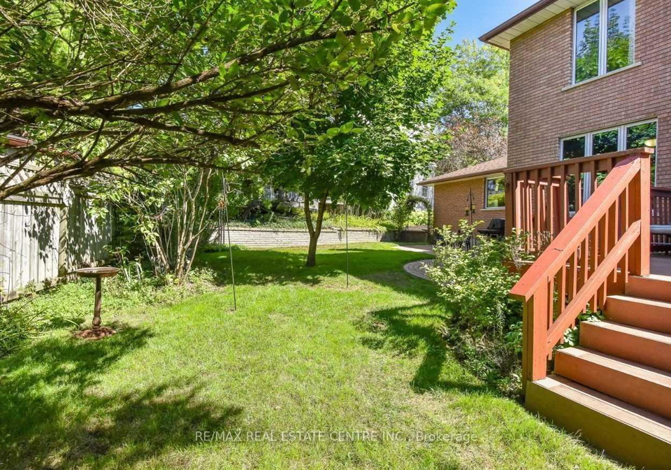 28-walnut-drive-guelph-ontario-x13605050