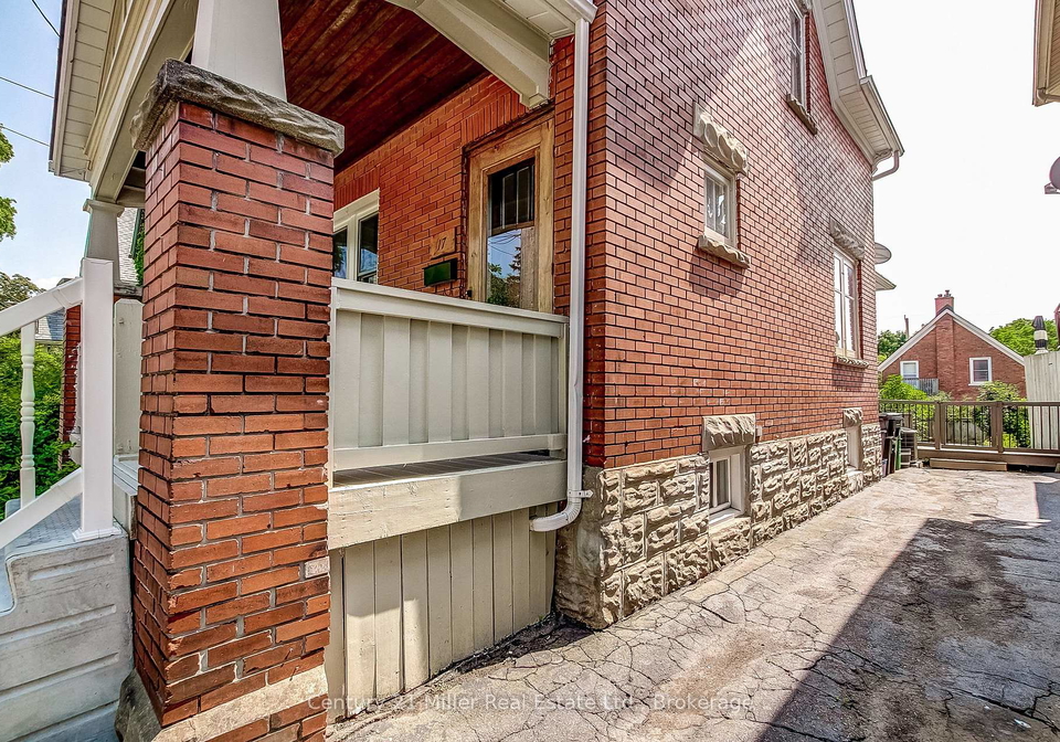 17-whitney-place-kitchener-ontario-x13605910
