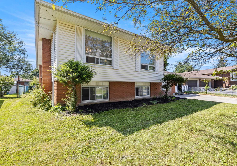 74-westwood-crescent-welland-ontario-x13605970