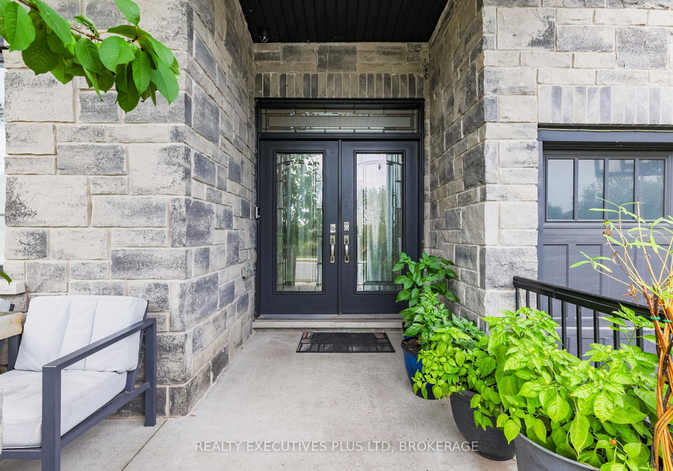 9211-tallgrass-avenue-niagara-falls-ontario-x13606322
