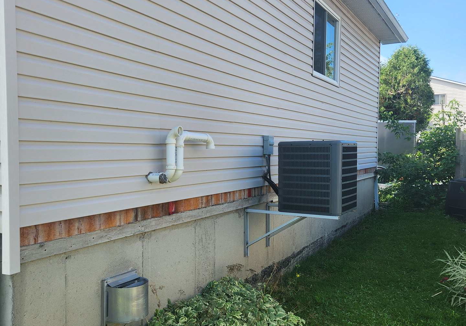 1418-cumberland-street-cornwall-ontario-x13606376