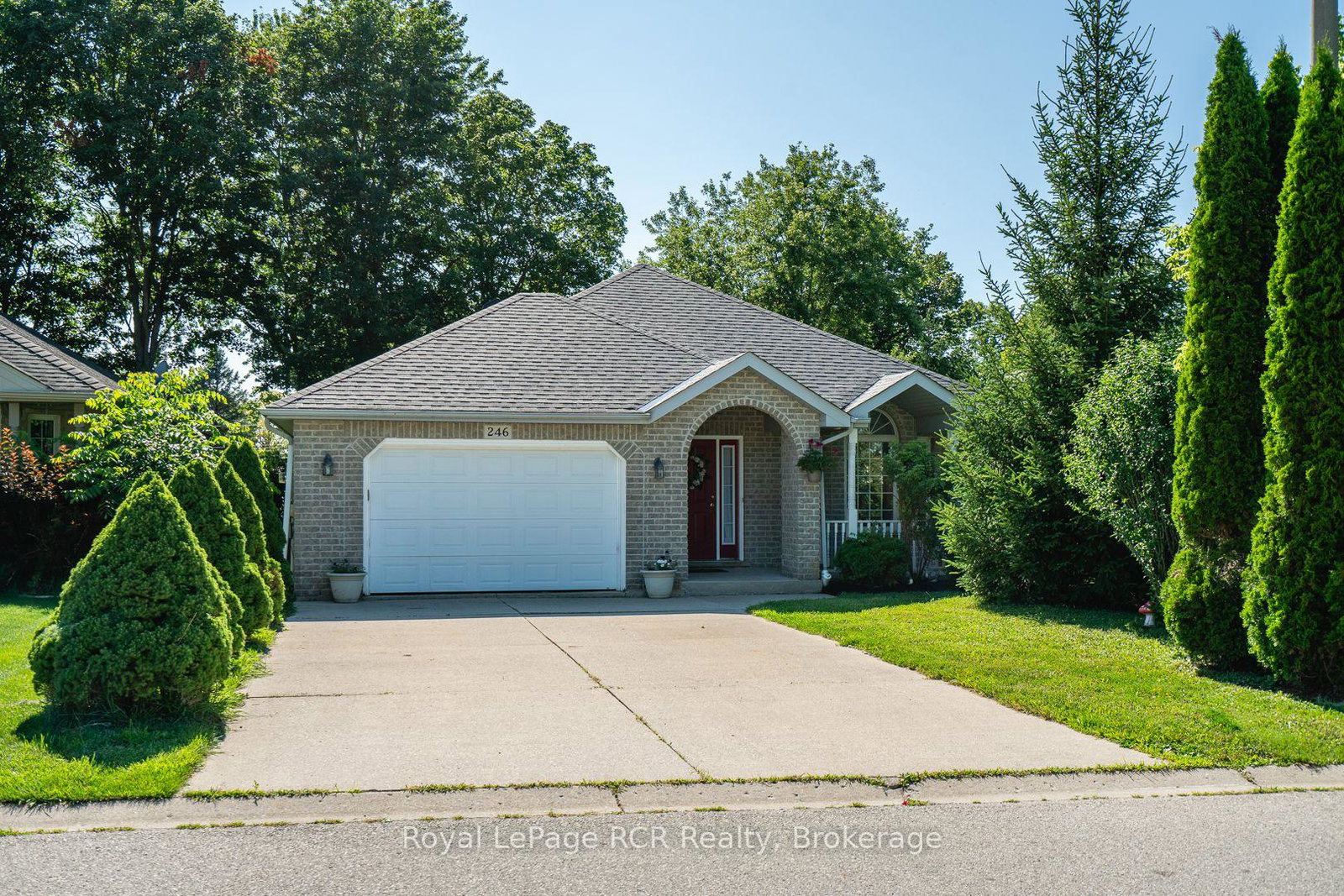 246-16th-avenue-crescent-hanover-ontario-x13606750