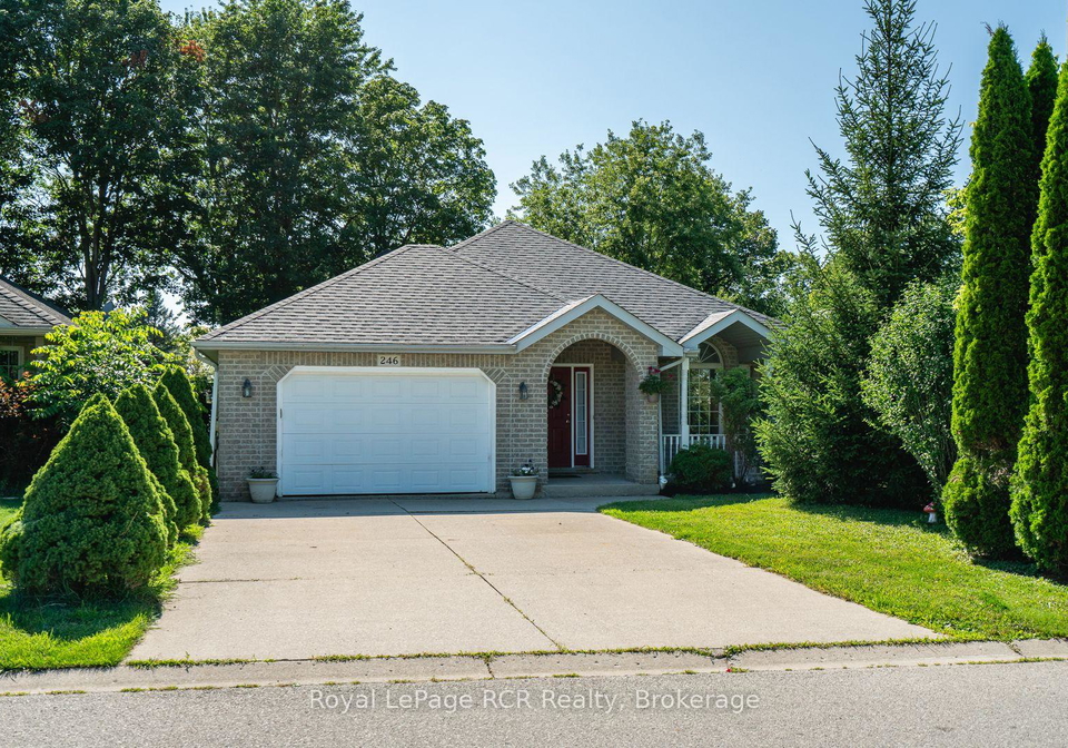 246-16th-avenue-crescent-hanover-ontario-x13606750