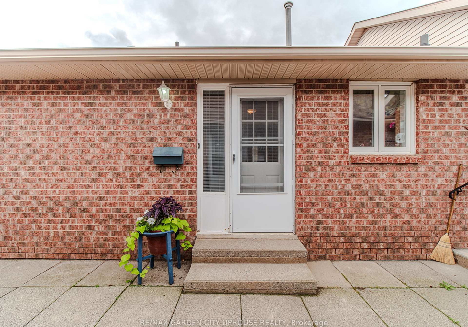 122-bunting-road-st-catharines-ontario-x13606796