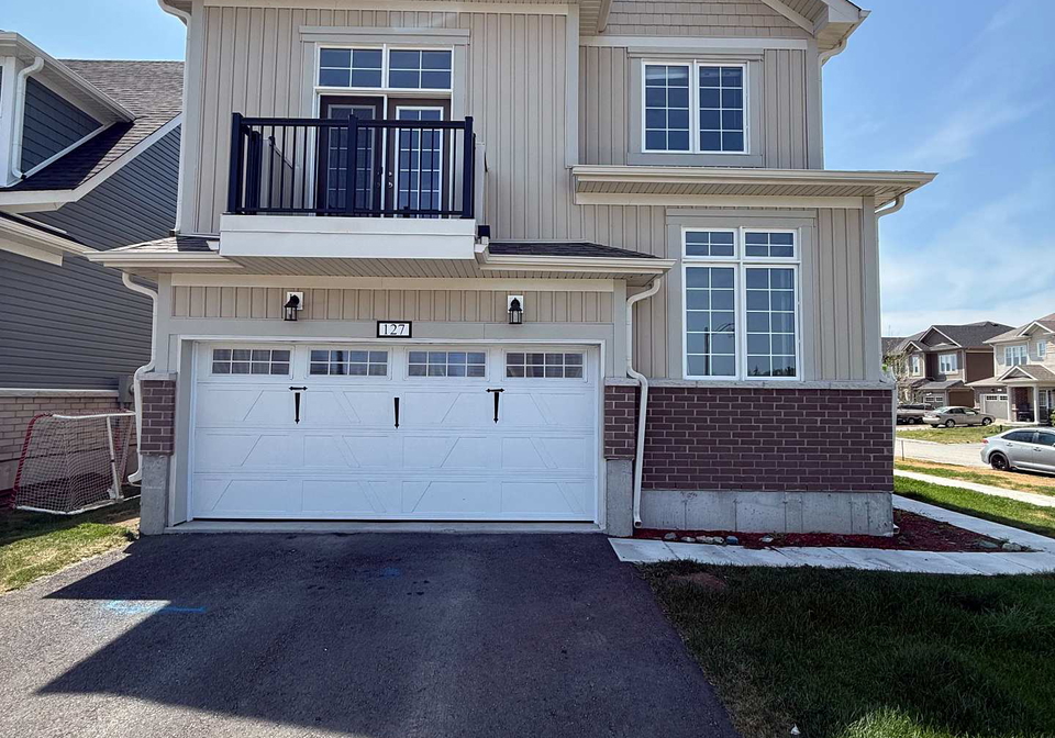 127-oakmont-drive-loyalist-ontario-x13606914