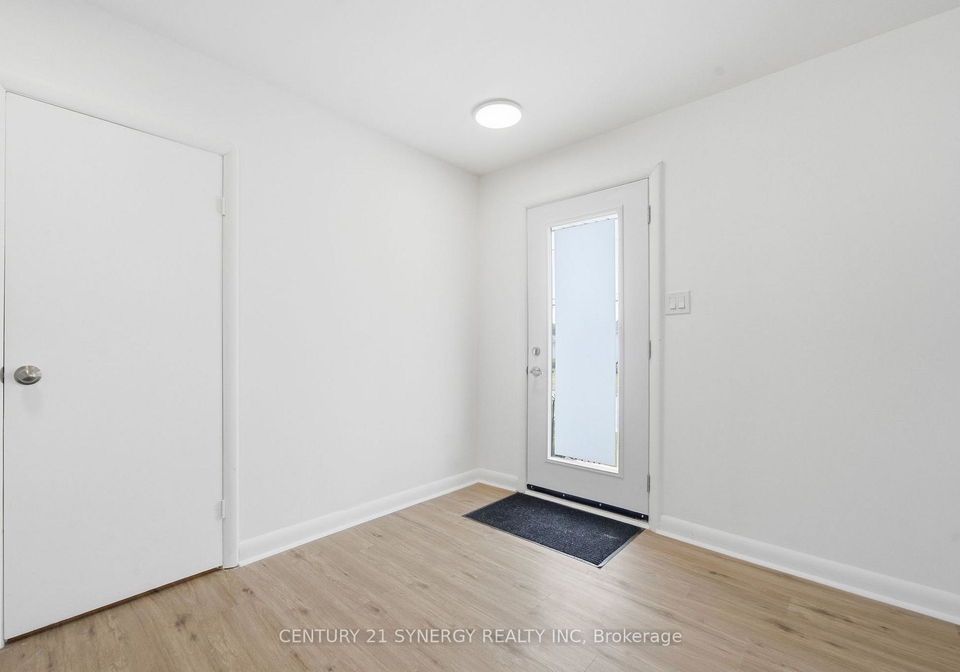 95-west-street-w-quinte-west-ontario-x13607056