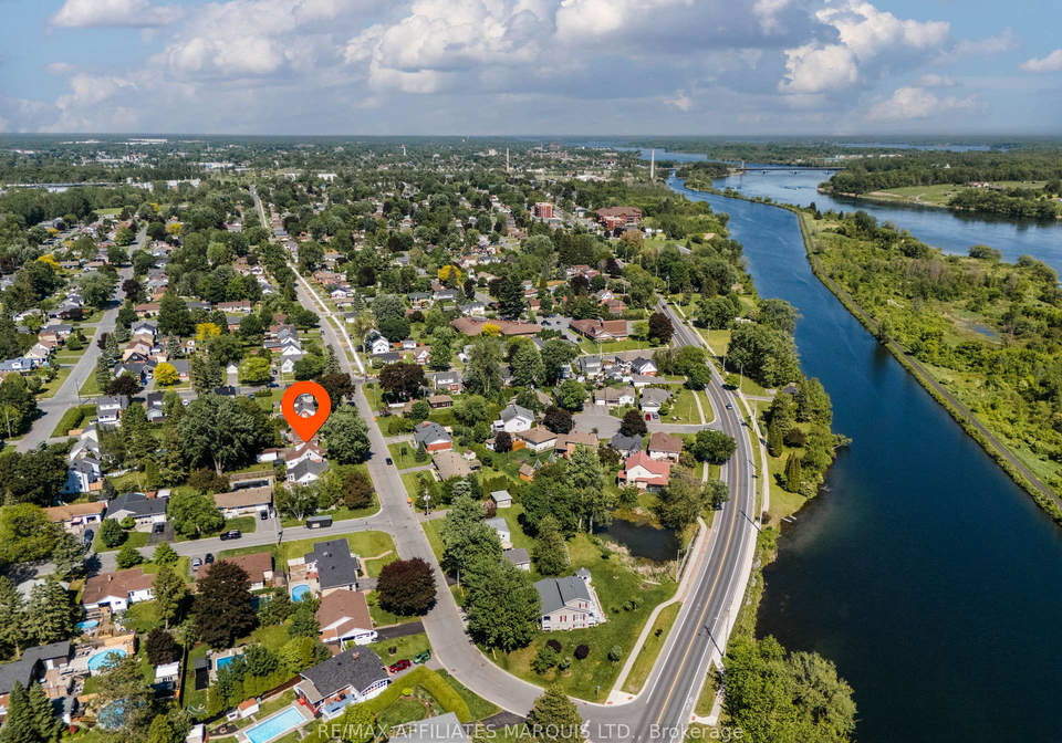 1605-queen-street-cornwall-ontario-x13607410