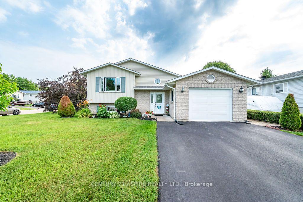3-highland-park-drive-petawawa-ontario-x13607504