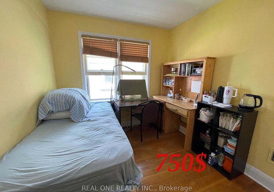 35-bowman-a-street-hamilton-ontario-x13607528