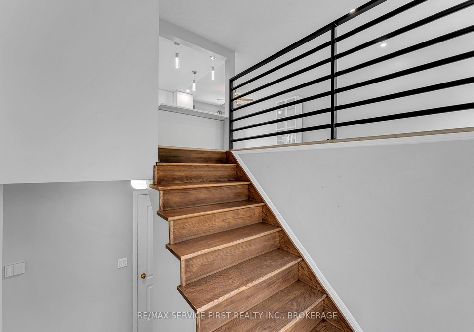 19-heritage-drive-loyalist-ontario-x13607744