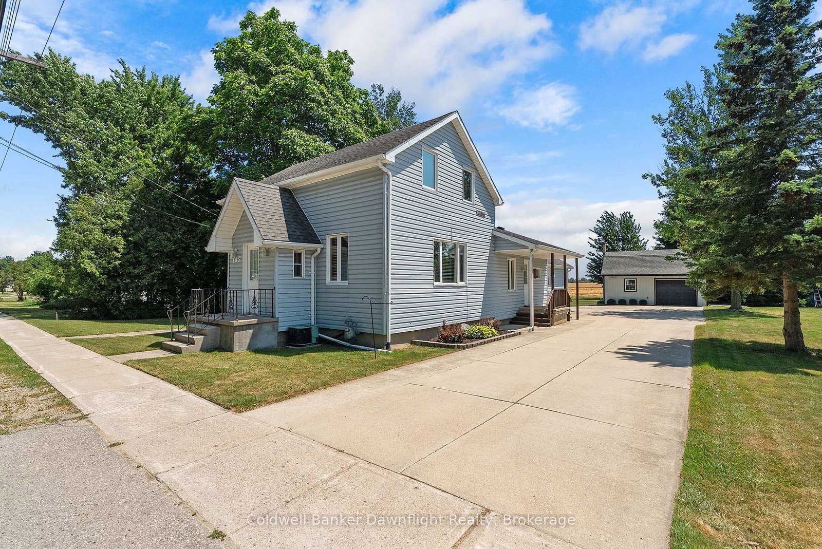 183-victoria-avenue-south-huron-ontario-x13607852