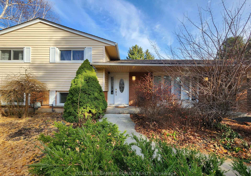 225-lime-kiln-road-hamilton-ontario-x13607918