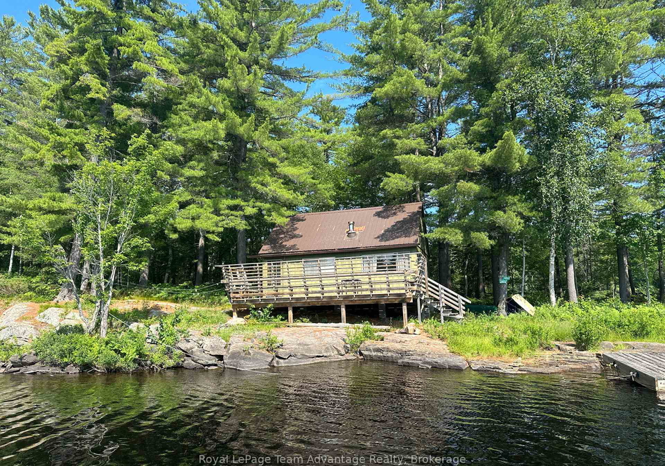 9075-harris-lake-water-whitestone-ontario-x13607950