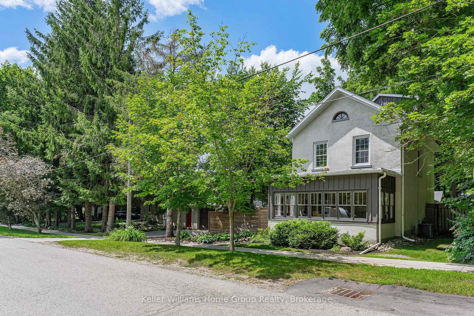 22-sophia-street-centre-wellington-ontario-x13607986