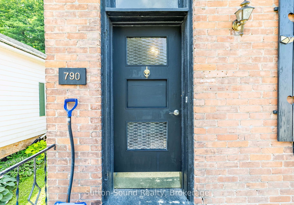 790-3rd-avenue-a-w-owen-sound-ontario-x13608156