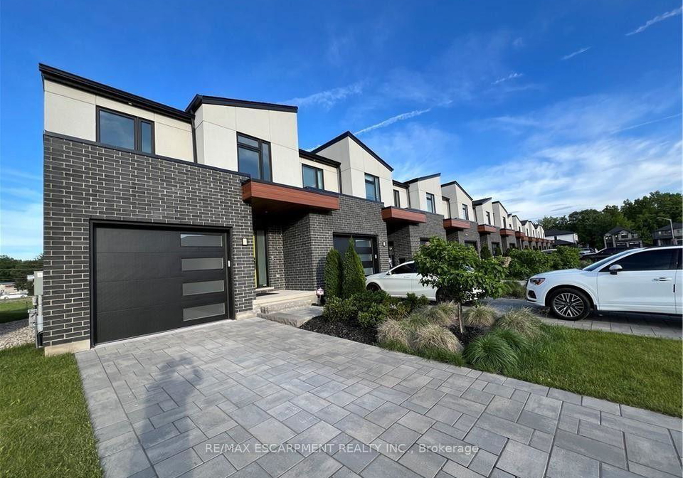 7174-parsa-street-niagara-falls-ontario-x13608316