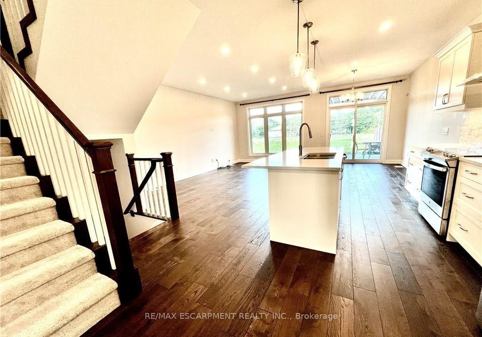 7174-parsa-street-niagara-falls-ontario-x13608316