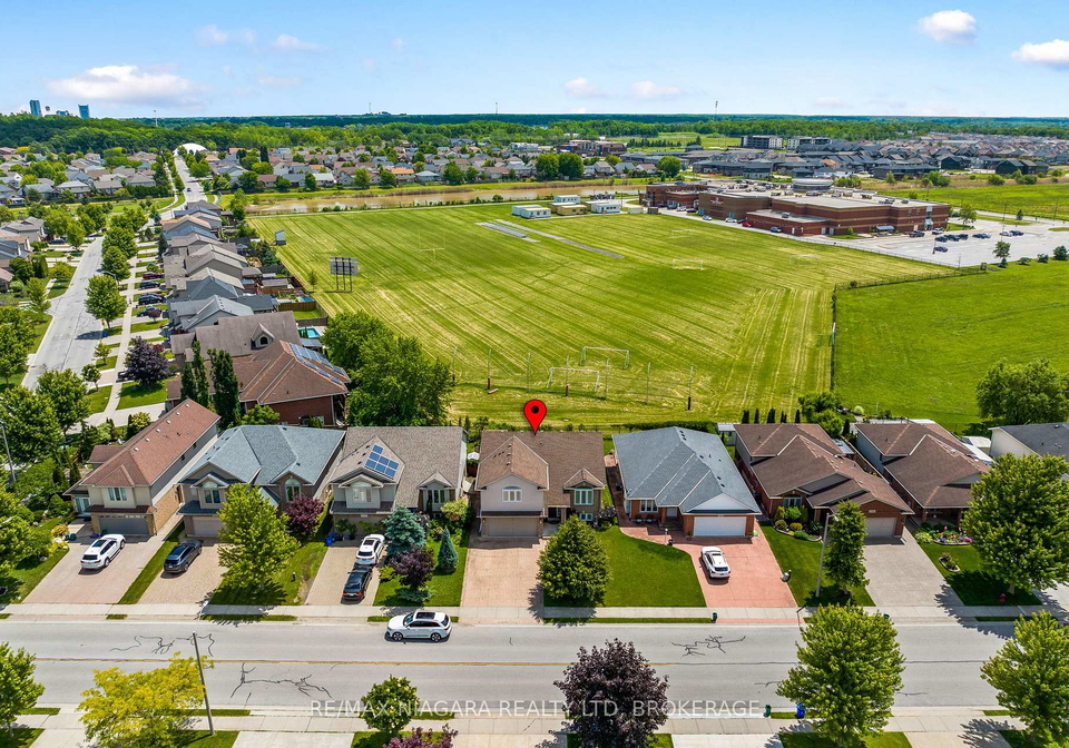 7040-st-michael-avenue-niagara-falls-ontario-x13608398