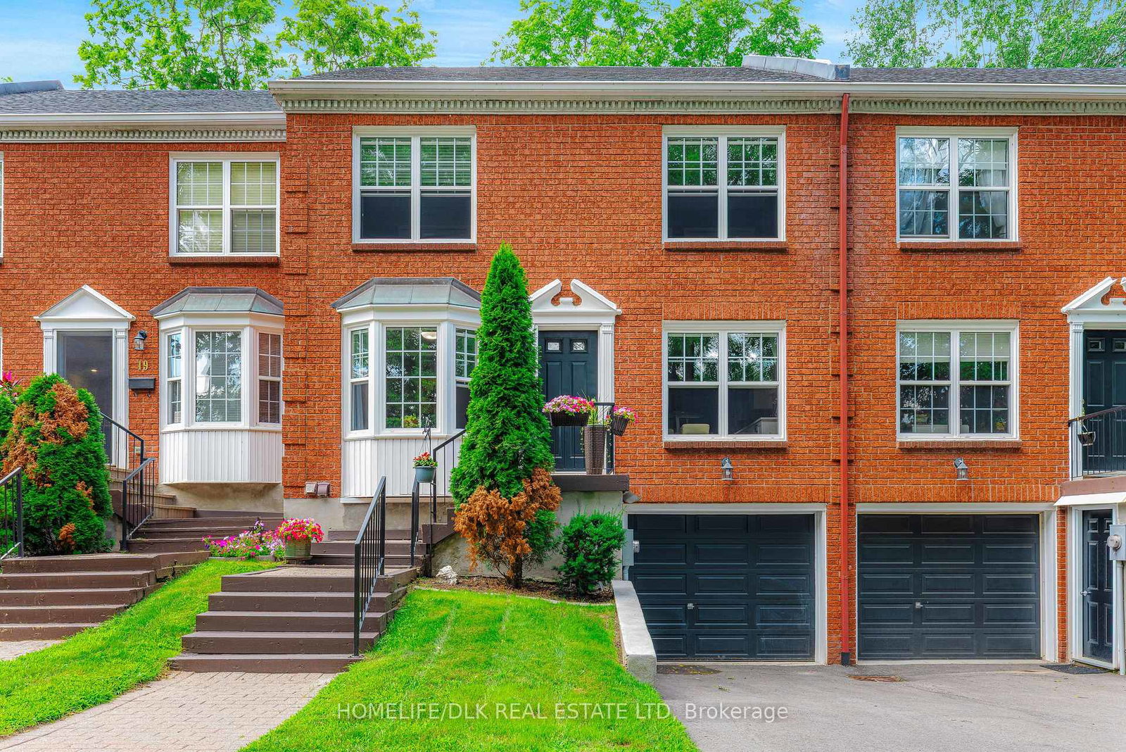 18-country-club-place-brockville-ontario-x13608510