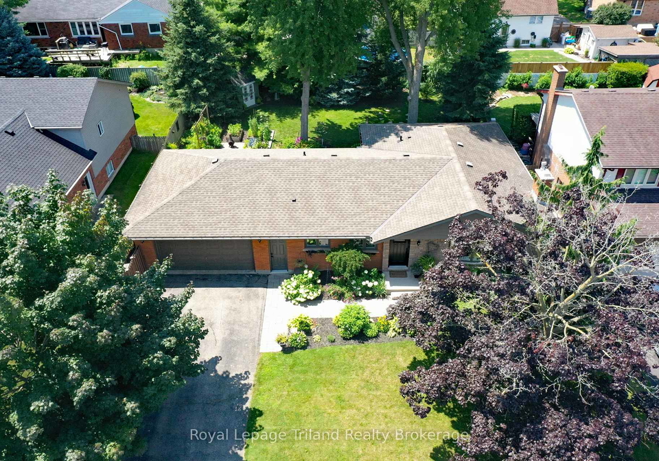 694-gladstone-drive-woodstock-ontario-x13608680