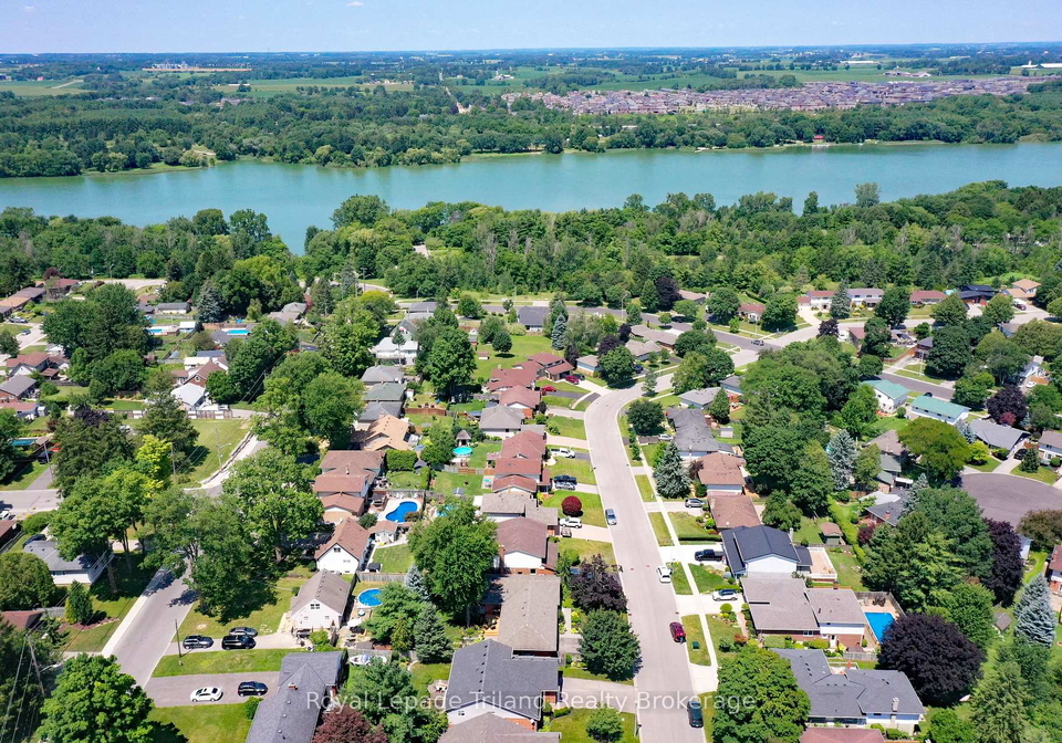 694-gladstone-drive-woodstock-ontario-x13608680