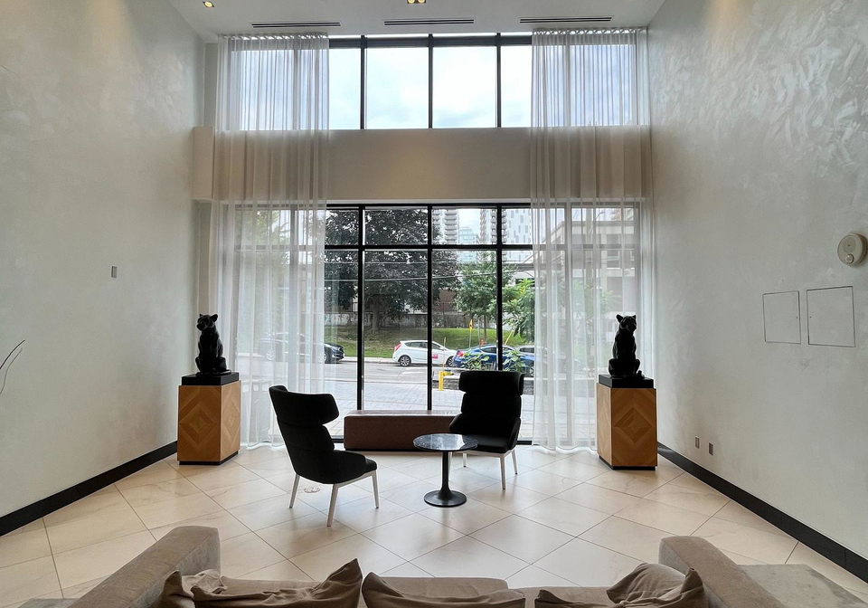 255-bay-street-ottawa-ontario-x13608714