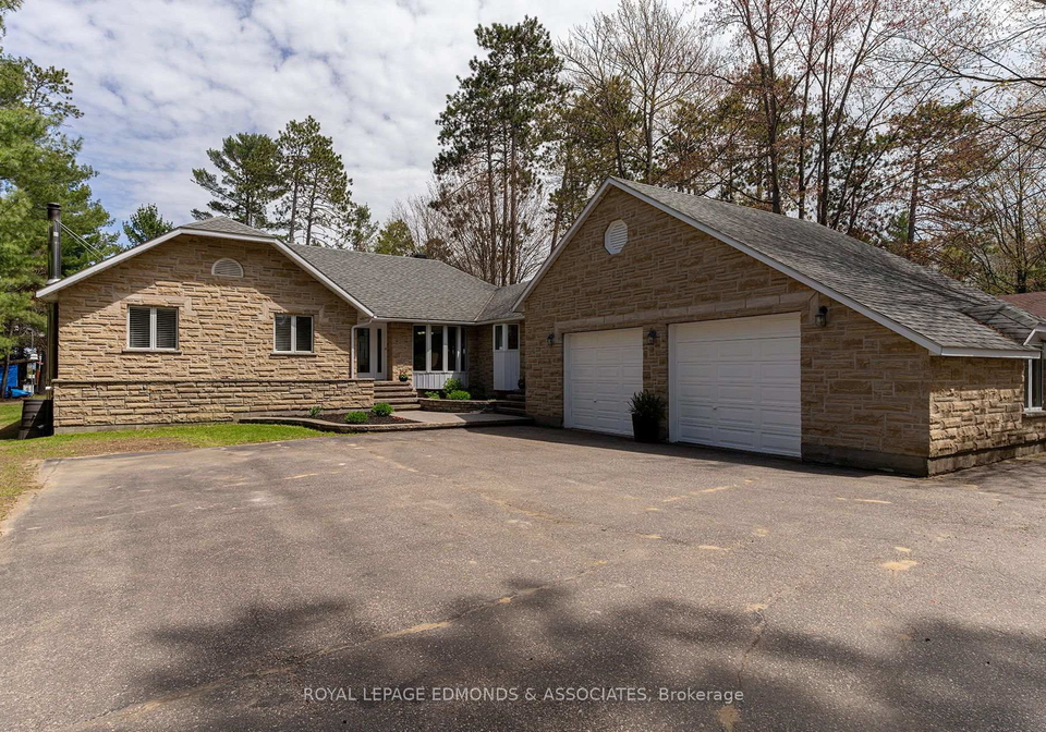 39-selley-street-petawawa-ontario-x13608886