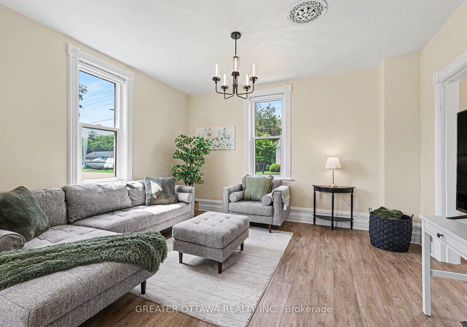 3607-mcbean-street-ottawa-ontario-x13609094
