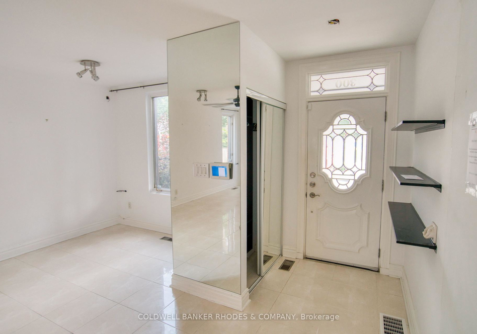300-st-andrew-street-ottawa-ontario-x13609106
