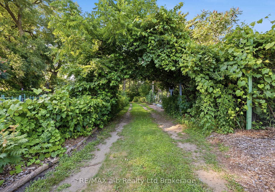 55424-lakeshore-road-bayham-ontario-x13609136