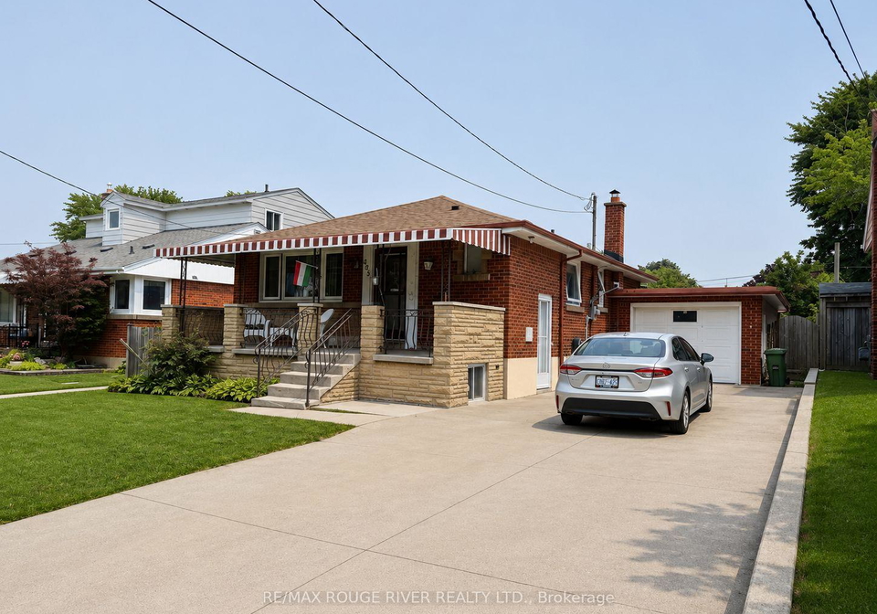 283-east-45th-street-hamilton-ontario-x13609186