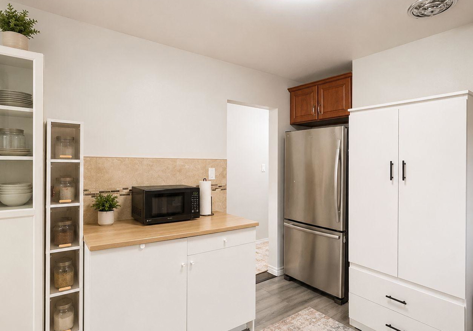 283-east-45th-street-hamilton-ontario-x13609186