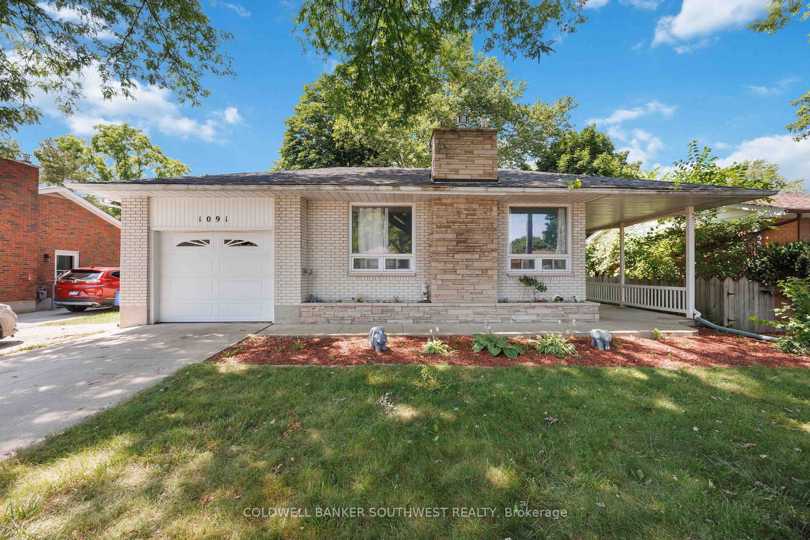 1091-indian-road-n-sarnia-ontario-x13609330