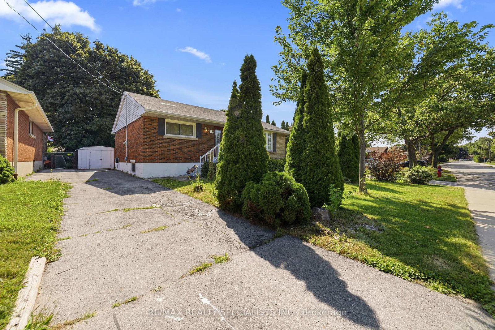 115-kings-forest-drive-hamilton-ontario-x13609342